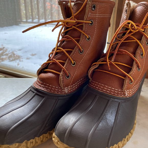 LL Bean Women's Duck Boots size 9 (like new) - Picture 2 of 6